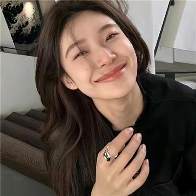 好莱坞诈骗女王